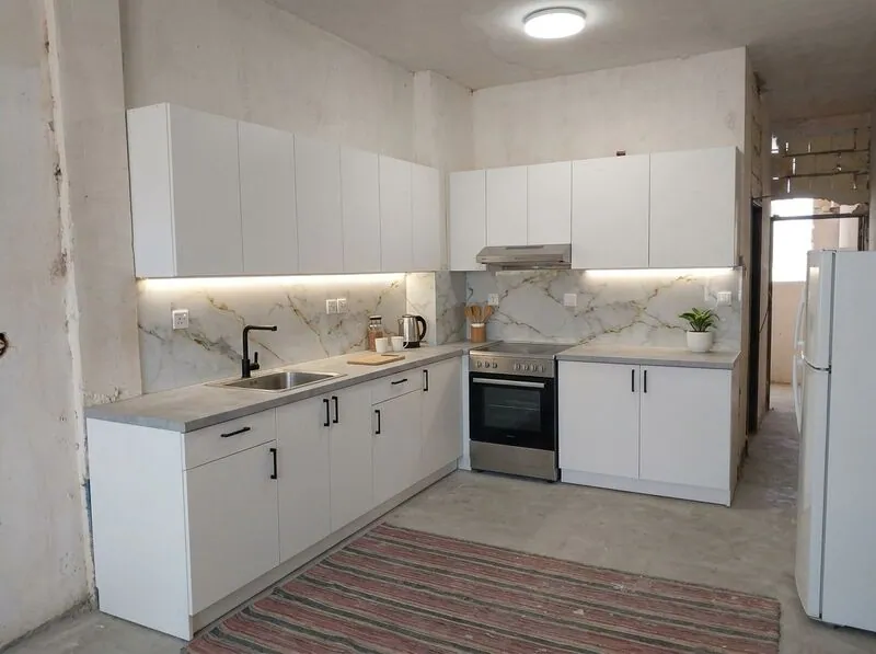 Modern Kitchen