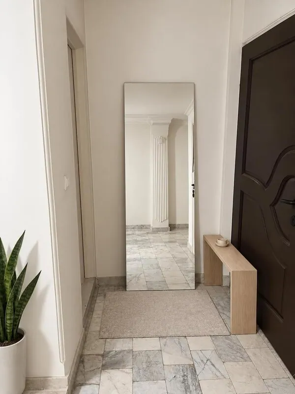 Minimalist Living room