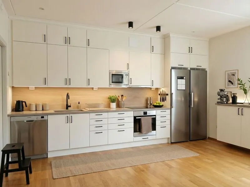 Contemporary Kitchen