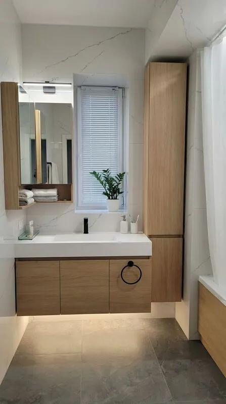 Minimalist Bathroom