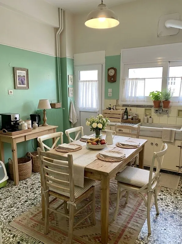 French country Kitchen