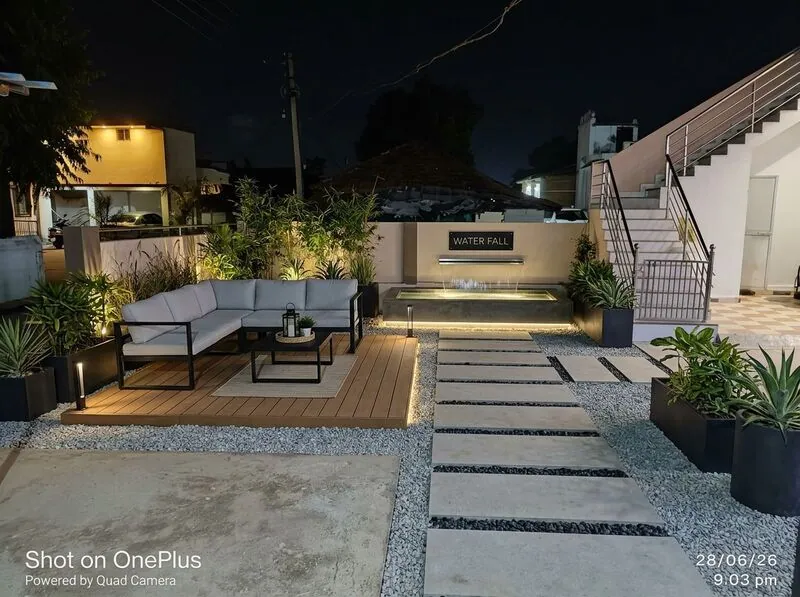 Modern Outdoor garden