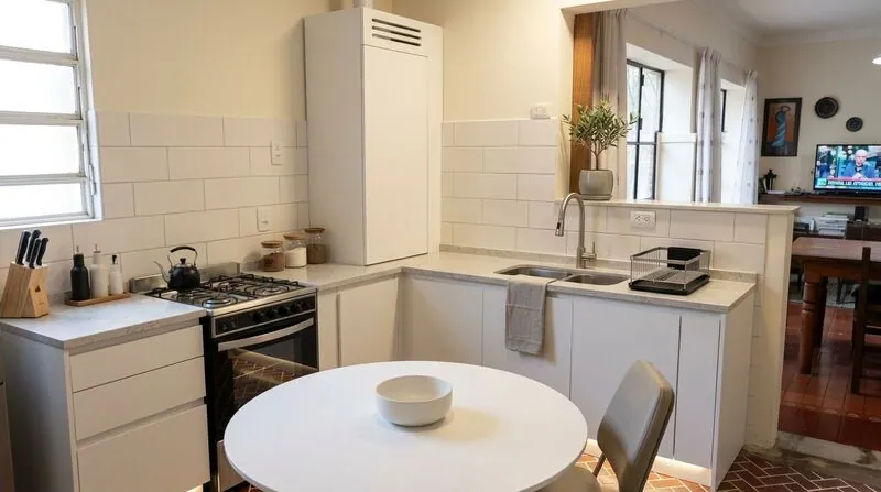 Contemporary Kitchen
