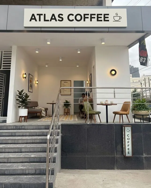 Midcentury modern Coffee shop