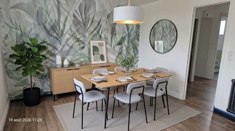 Modern Dining room